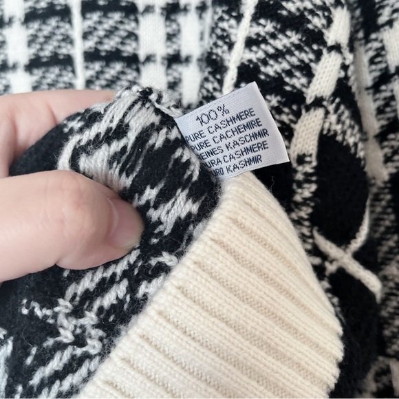 New Barrie Checked 100% Cashmere Cardigan Women Size M NWOT - Picture 13 of 17
